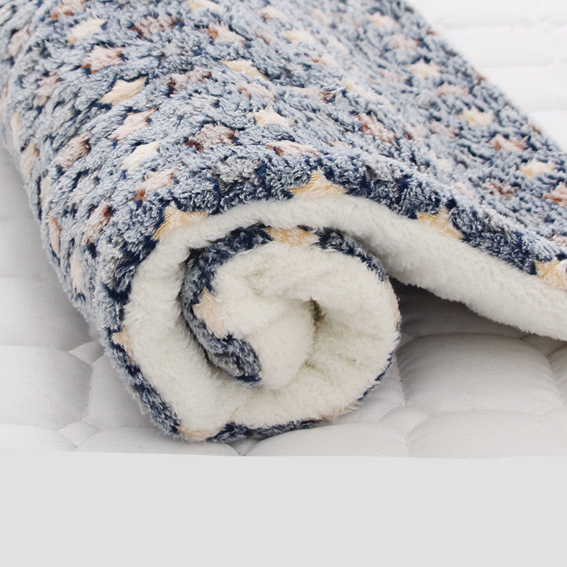 Soft Fleece Pet Blanket for Dogs & Cats
